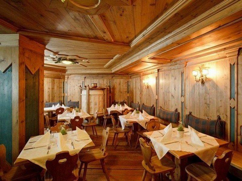 Hotel Perla 마돈나 디 캄필리오 외부 사진